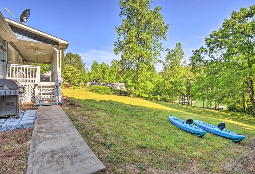 Lakefront Townville Gem W/ Boat Dock & Kayaks