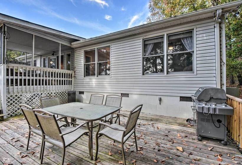 Lakefront Westminster Retreat W/ Boat Dock!