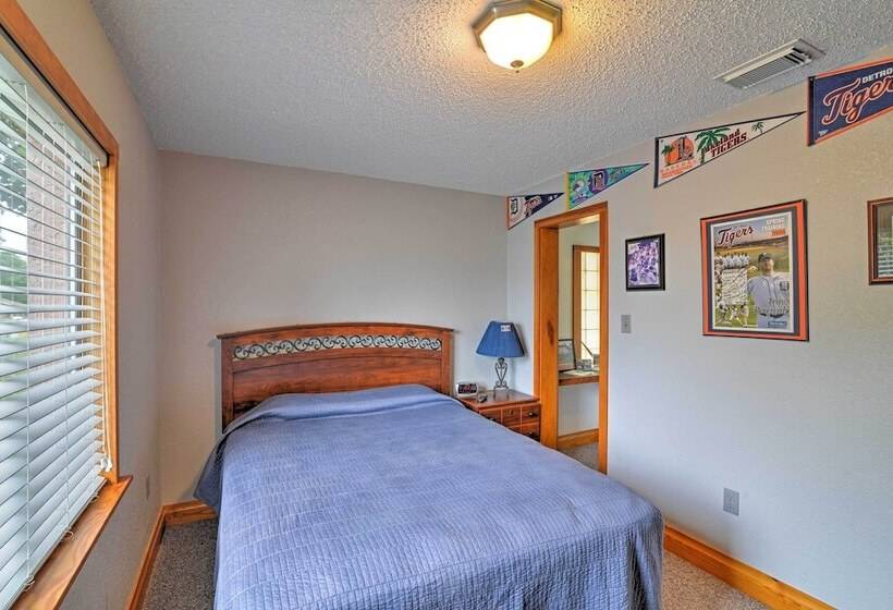 Lakeland House < Half Mi To Tigers Spring Training