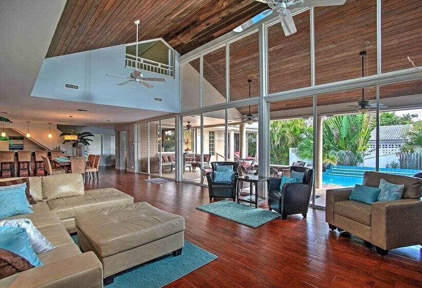 Walk To Private Beach: Poolside Oasis In Pompano