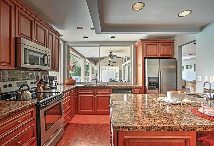 Walk To Private Beach: Poolside Oasis In Pompano