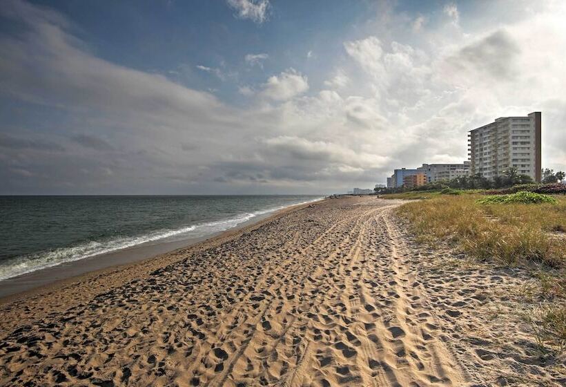 Walk To Private Beach: Poolside Oasis In Pompano