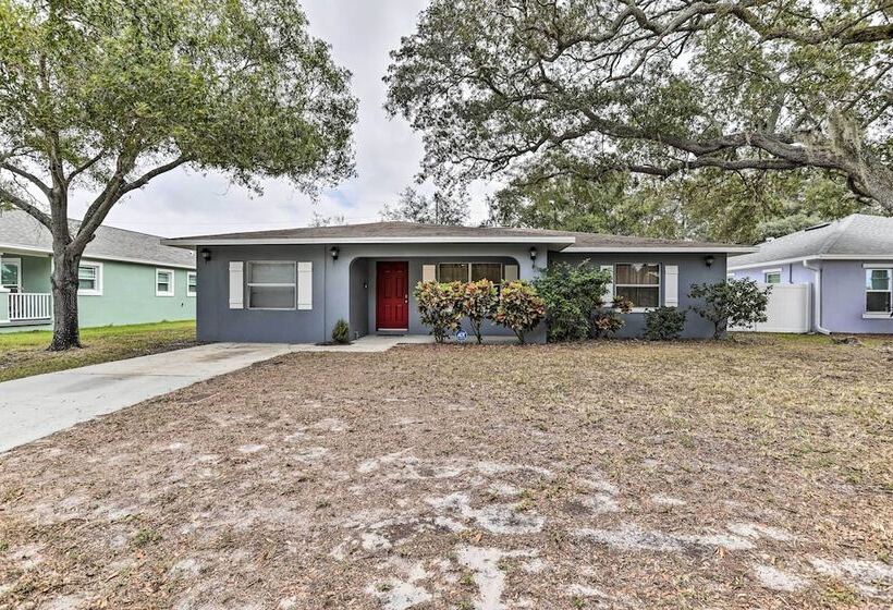 Largo Hideaway W/ Game Room & Fenced Yard!