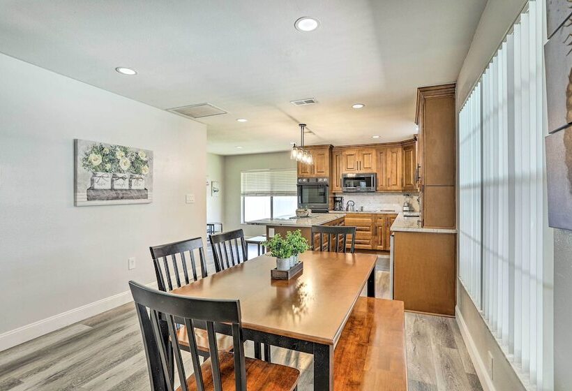 Largo Oasis W/ Pool & Grill: 10 Min To Beach!