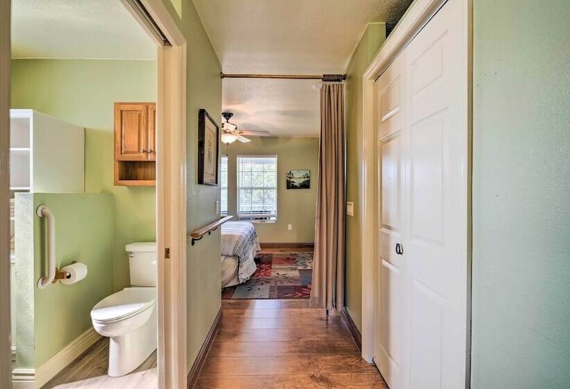 Lecanto House W/ Deck, Porch & Indoor Pool!