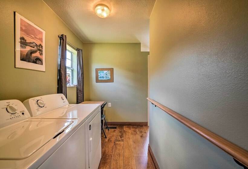 Lecanto House W/ Deck, Porch & Indoor Pool!