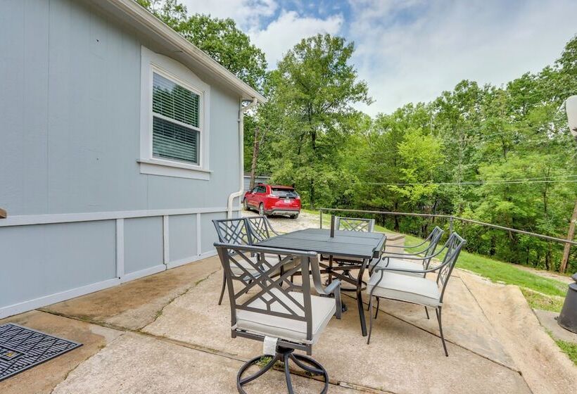 8 Mi To Beach: Lake View Haven In Linn Creek!