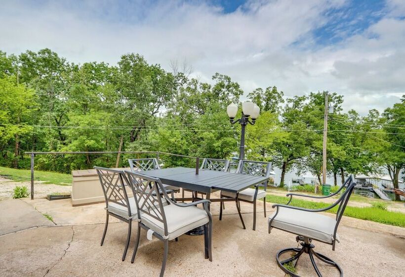 8 Mi To Beach: Lake View Haven In Linn Creek!