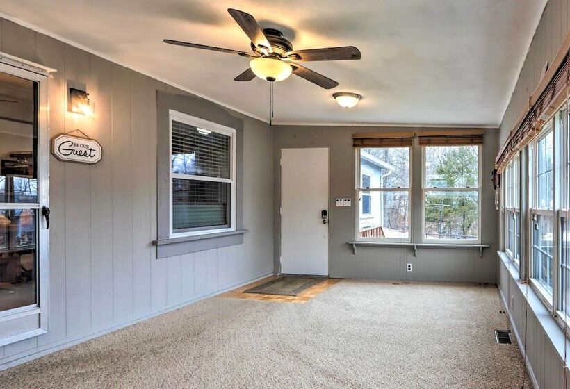 8 Mi To Beach: Lake View Haven In Linn Creek!