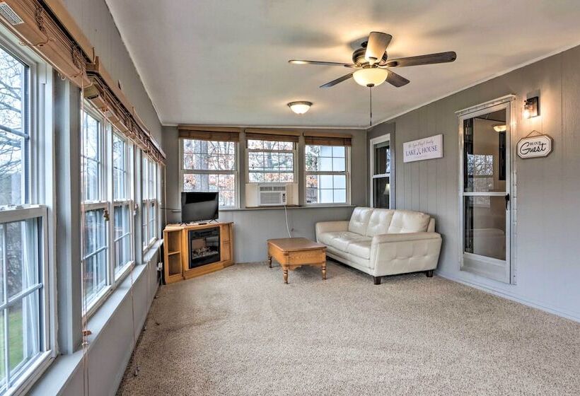 8 Mi To Beach: Lake View Haven In Linn Creek!