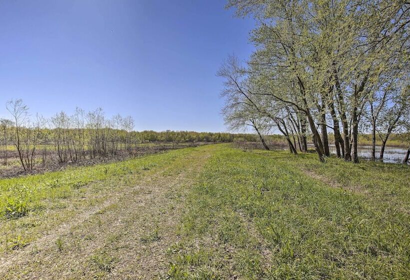 Lodge On 240 Acres W/ Deck, Grill & Fire Pit!