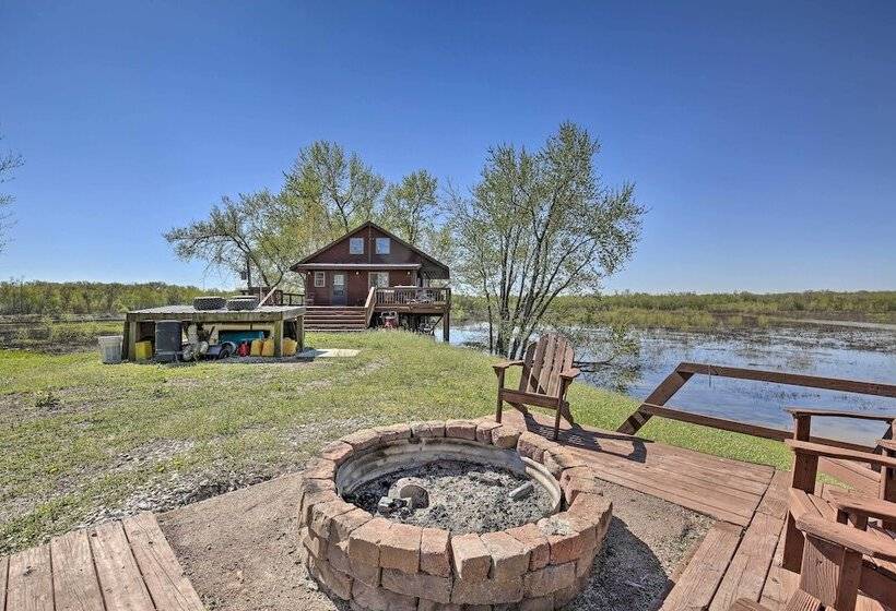 Lodge On 240 Acres W/ Deck, Grill & Fire Pit!