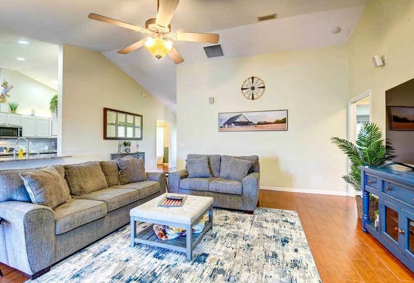 Private Bradenton Estate Home On 10 Acres W/ Pool