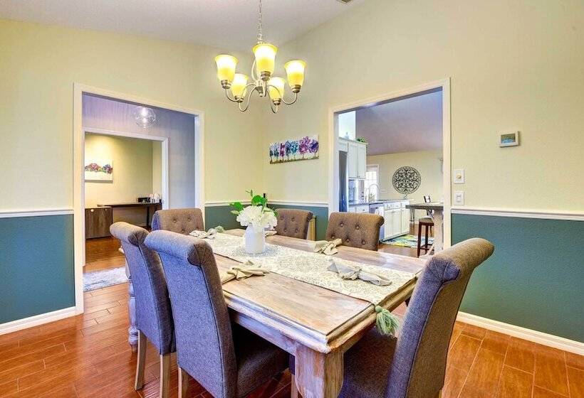 Private Bradenton Estate Home On 10 Acres W/ Pool