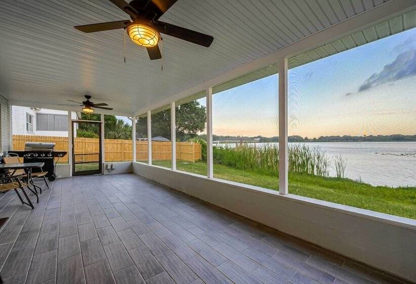 Lakefront Home W/ Screened Porch & Grill