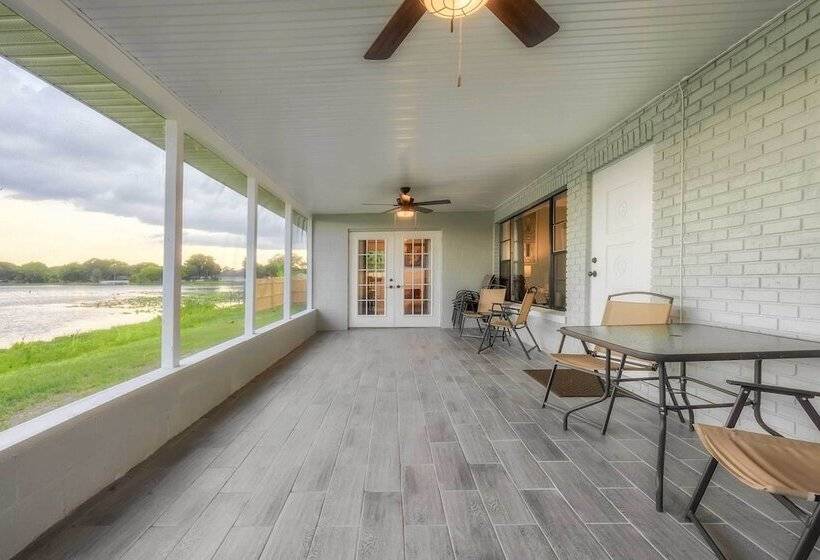 Lakefront Home W/ Screened Porch & Grill