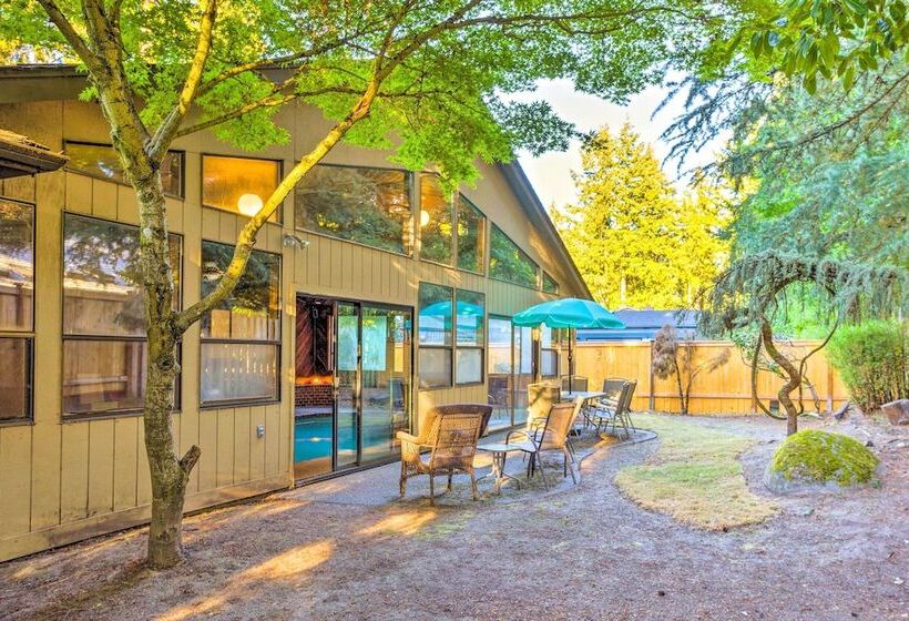 Lovely Manorwood Home W/ Private Indoor Pool!