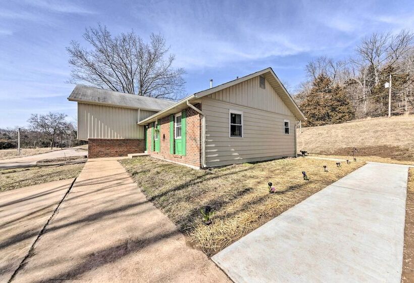 Historic Marthasville Home W/ Shared Amenities!