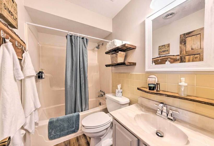 Historic Marthasville Home W/ Shared Amenities!