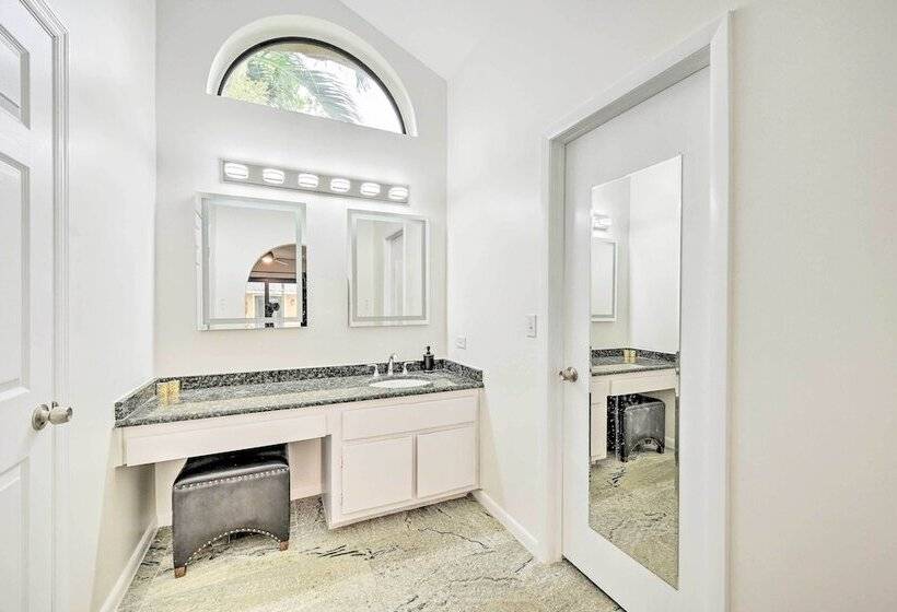 Lovely Naples Home: Backyard Oasis W/ Pool!