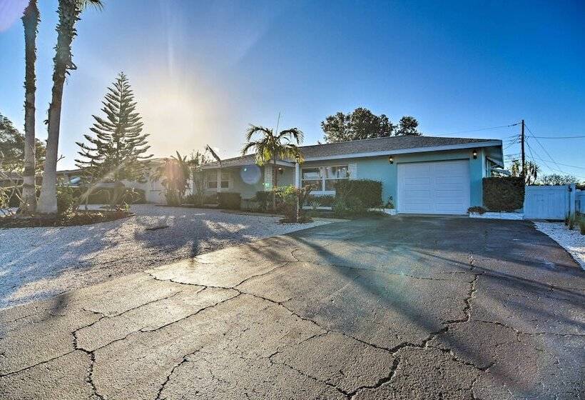 Lush Seminole Surf Inn W/ Backyard Fire Pit!