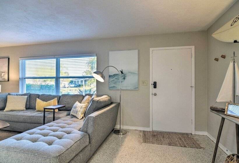 Lush Seminole Surf Inn W/ Backyard Fire Pit!