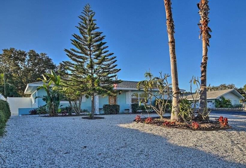 Lush Seminole Surf Inn W/ Backyard Fire Pit!