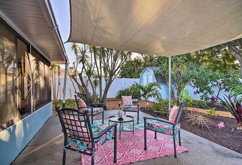 Lush Seminole Surf Inn W/ Backyard Fire Pit!