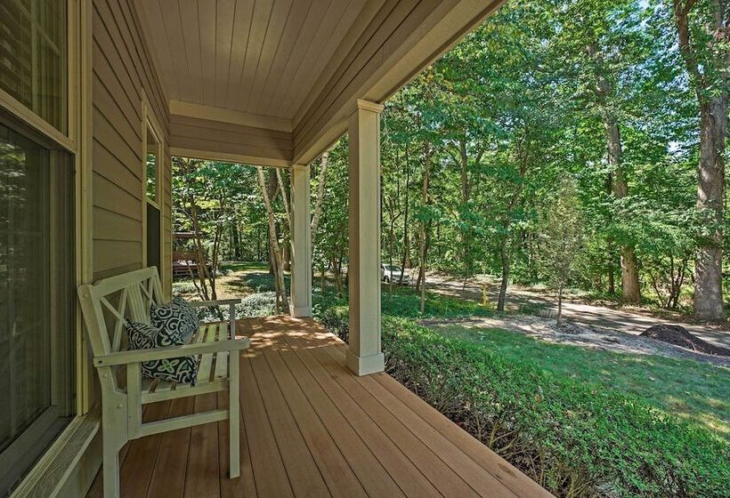 Luxury Family Home W/ Deck, Swim Spa & Grill!