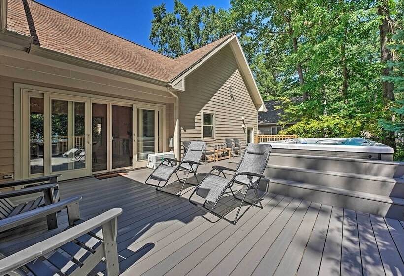 Luxury Family Home W/ Deck, Swim Spa & Grill!