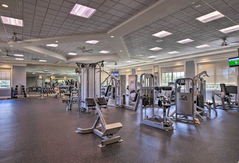 Luxury Naples Home W/ Private Pool & Hot Tub!