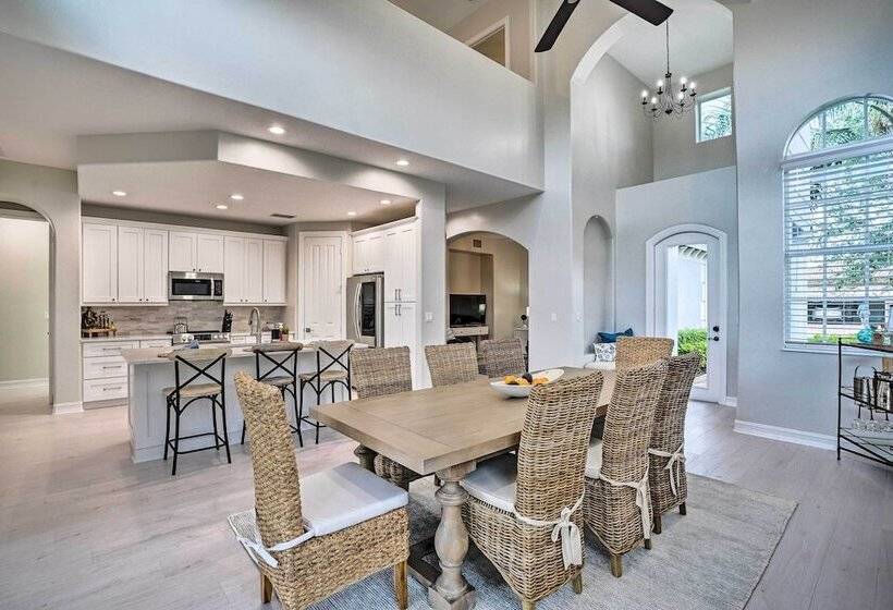 Luxury Naples Home W/ Private Pool & Hot Tub!