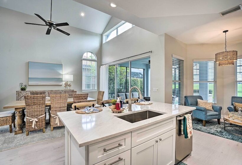 Luxury Naples Home W/ Private Pool & Hot Tub!