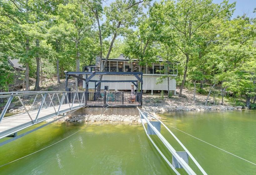 Spacious Decks & Dock: Margaritaville Home!