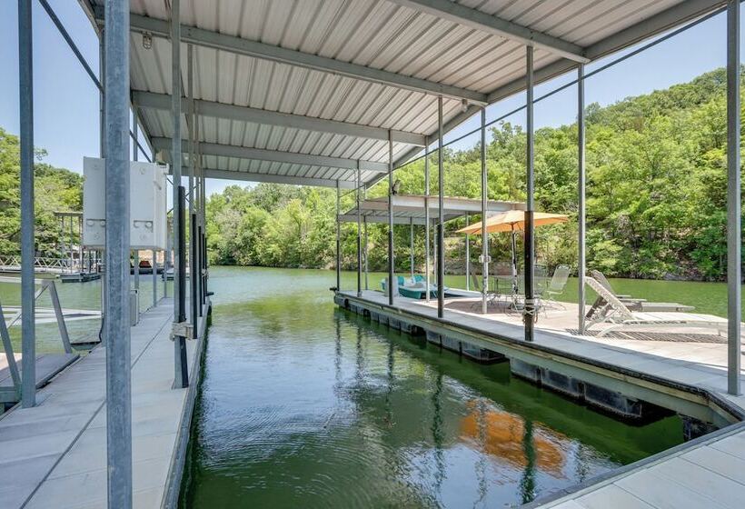 Spacious Decks & Dock: Margaritaville Home!