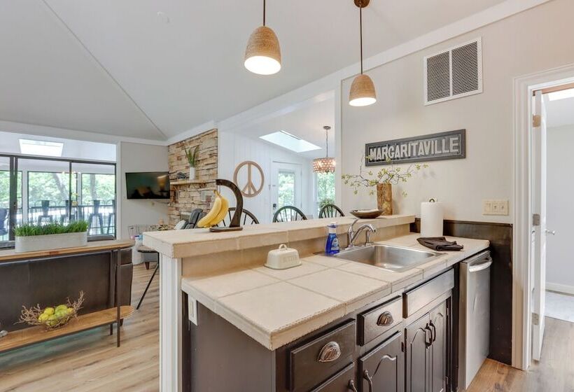 Spacious Decks & Dock: Margaritaville Home!