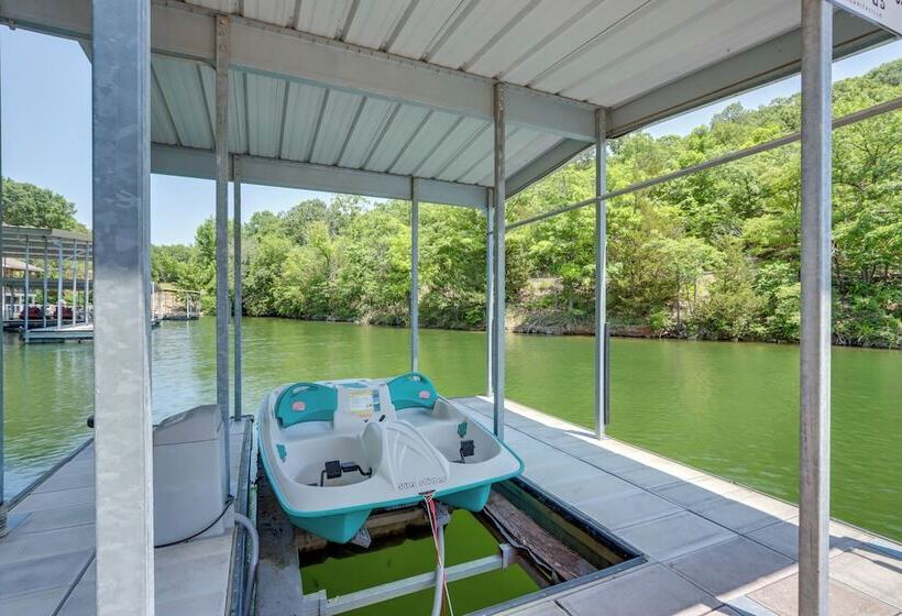 Spacious Decks & Dock: Margaritaville Home!