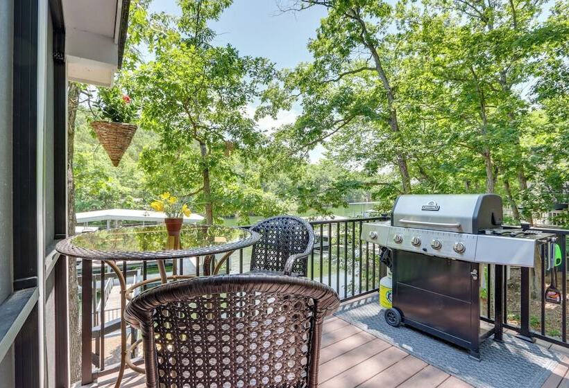 Spacious Decks & Dock: Margaritaville Home!