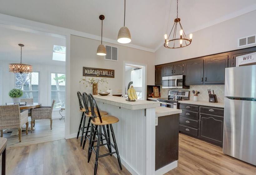 Spacious Decks & Dock: Margaritaville Home!