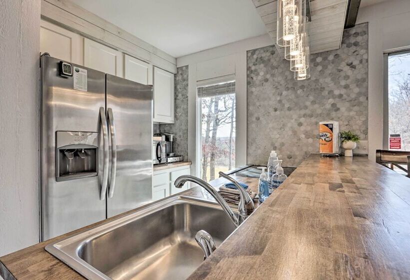 Boat, Swim & Golf: Margaritaville Resort Home!