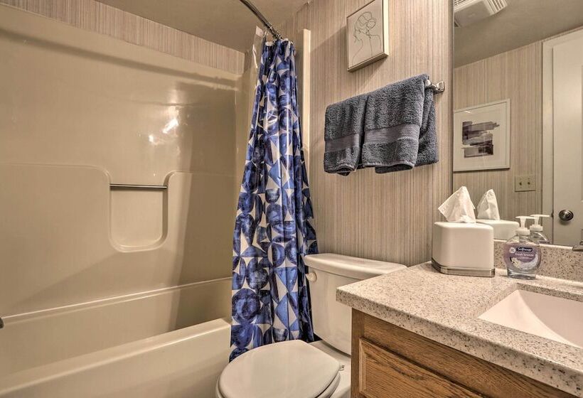 Boat, Swim & Golf: Margaritaville Resort Home!