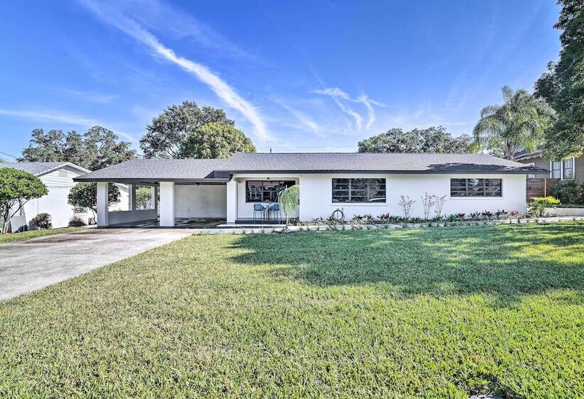 Mid Century Modern Escape In Central Lakeland!