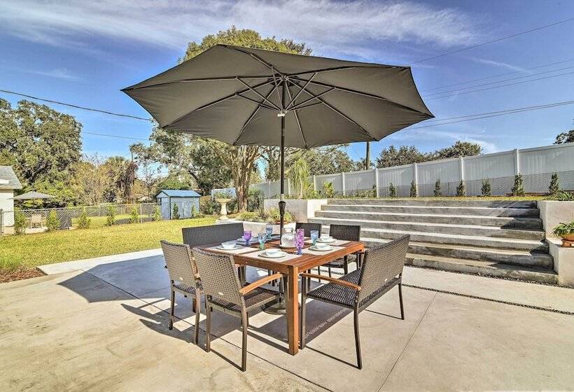 Mid Century Modern Escape In Central Lakeland!