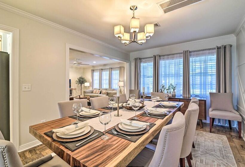 Mid Century Modern Escape In Central Lakeland!