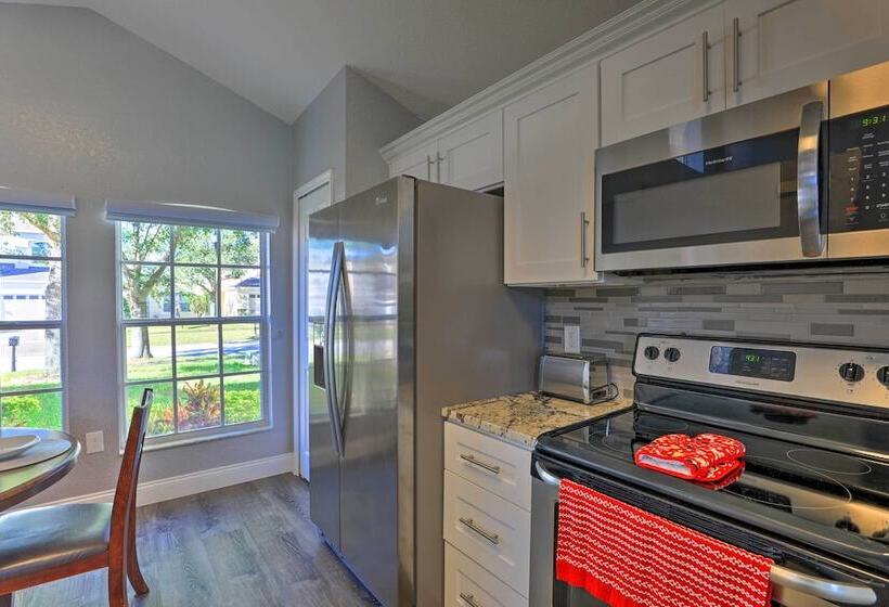 Private Pool & Hot Tub: Modern Davenport Home!