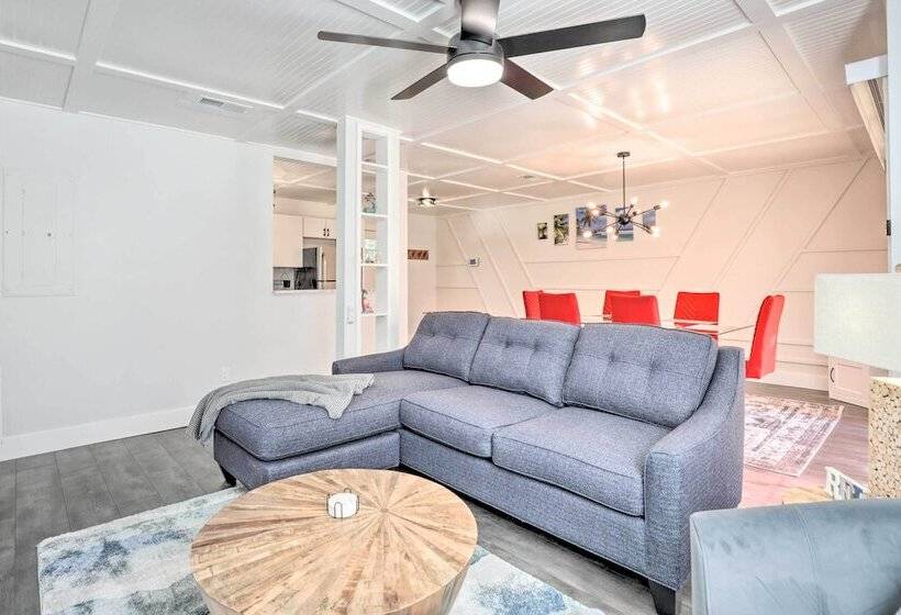 Modern Florida Home ~ 5 Mi To Surfside Park!