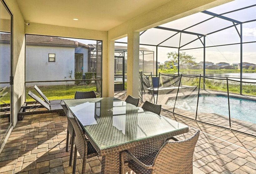 Modern Haines City Home W/ Pool & Lanai!