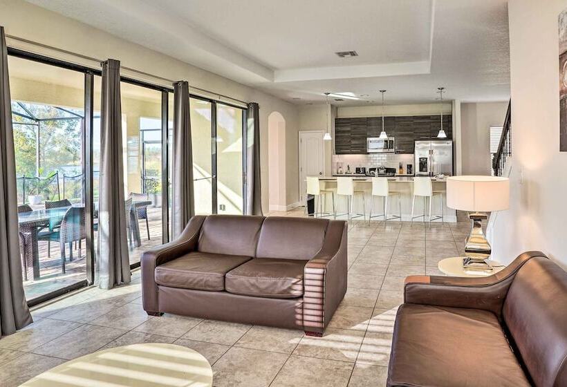 Modern Haines City Home W/ Pool & Lanai!