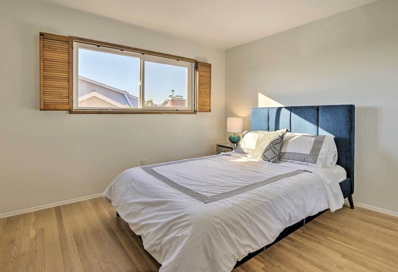 Oceanside Home W/ Patio & Grill, Walk To Beach!