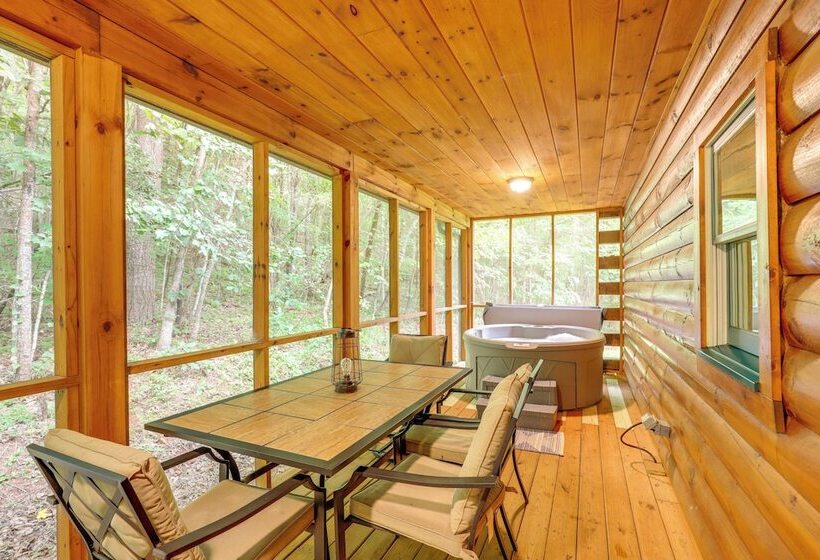 Moonshine Manor  Cabin W/ Hot Tub, Near Lake Lure